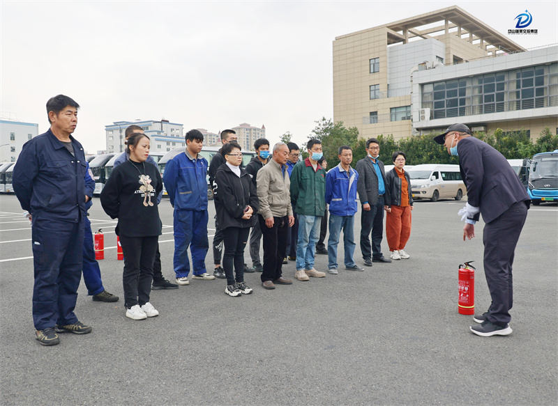 防患未“燃” 岱山交投汽運開展冬季消防安全演練1.jpg